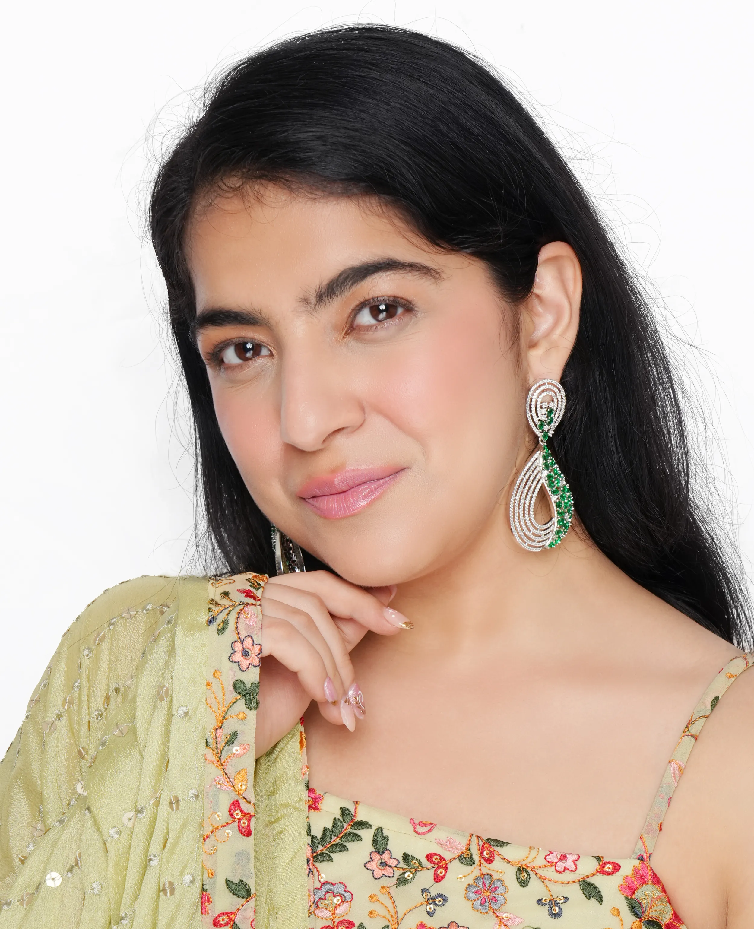 AD Emerald Earrings – A Blend of Sparkle and Sophistication